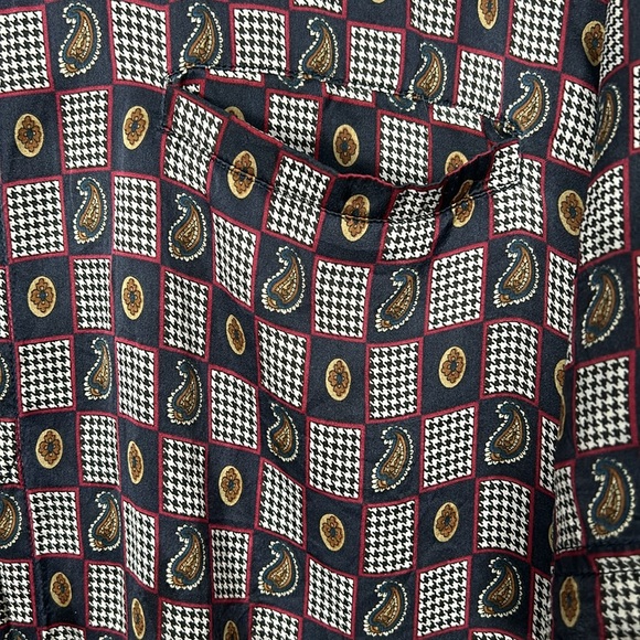 Men’s Cambridge Classic Mervyn Silk Shirt Hugh Hefner Style size M vintage - Picture 6 of 11